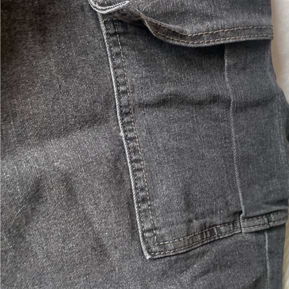 Men's Gray hemmed Cargo Pants - Picture 3 of 6